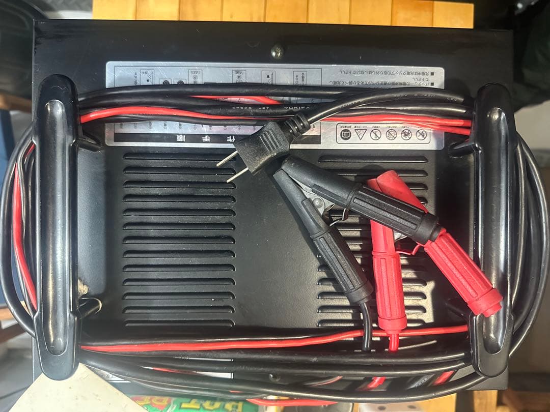 MAX EIGHT HRD-9610 バッテリー充電器 MAX EIGHT HRD-9610 バッテリー充電器