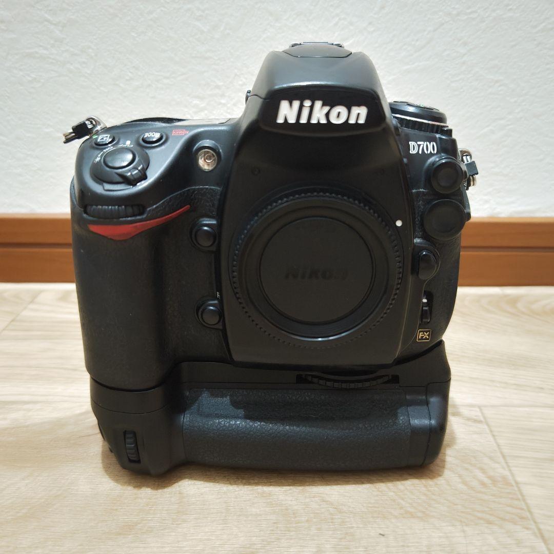 デジタルカメラ Nikon D700 + MB-D10