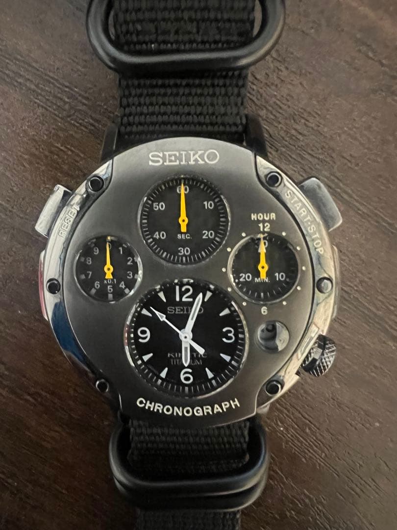 SEIKO Kinetic Titanium クロノグラフ鉄仮面