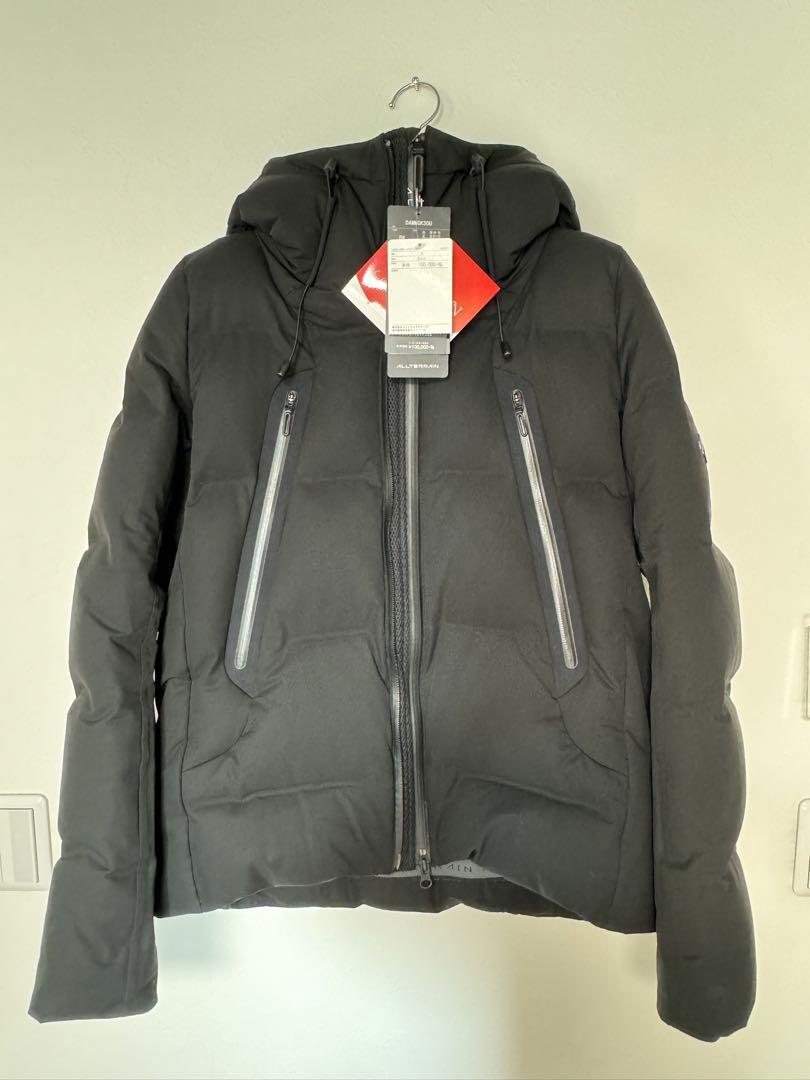 DESCENTE オルテライン　マウンテニア　Mサイズ 黒 水沢ダウン