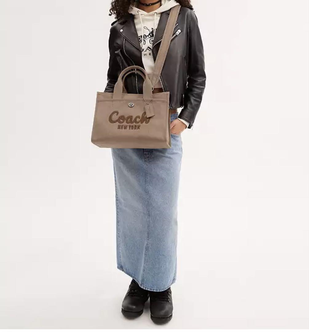 新品COACH コーチ ハンドバッグ カーゴ トート ショルダーバッグ　ベージュ