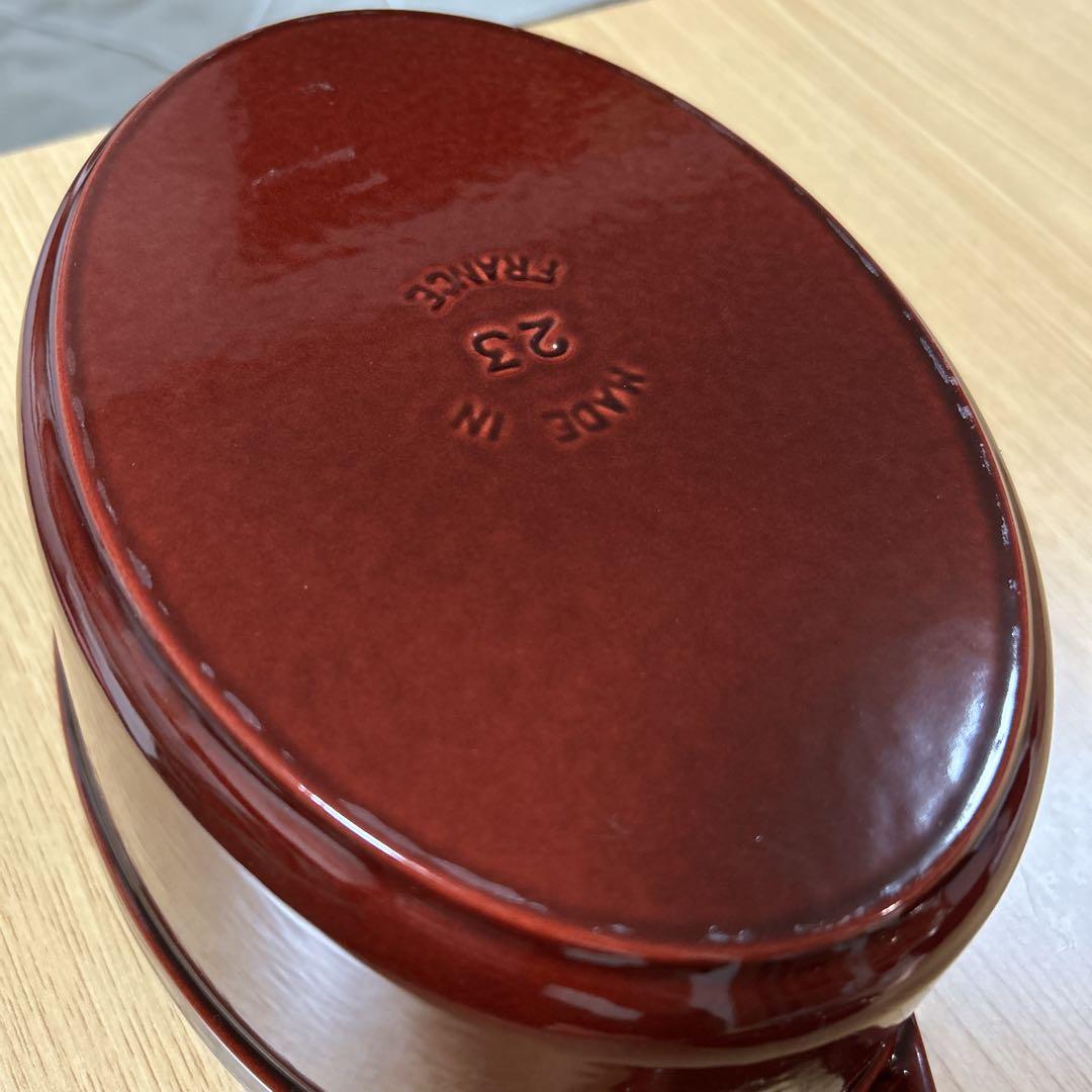staub ストウブオーバル グレナディンレッド23センチ