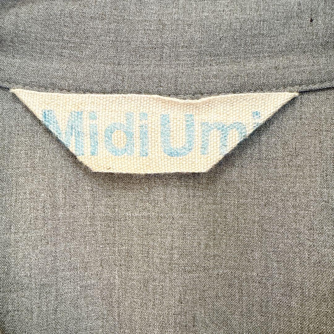 【美品】midiumi スタンドカラータックワンピース