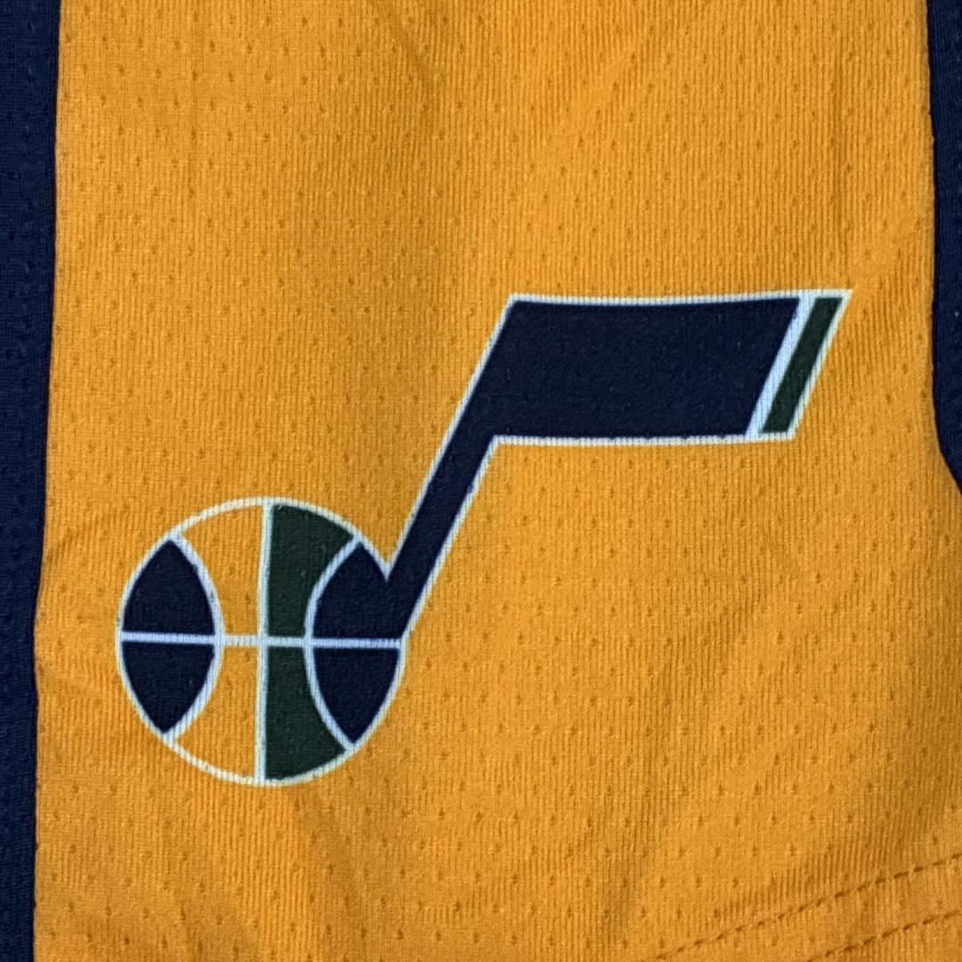 NIKE NBAジャズ バスパン バスケパンツ ハーフパンツ M ドライ