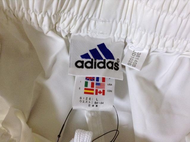 adidas サッカー ハーフパンツ 11番