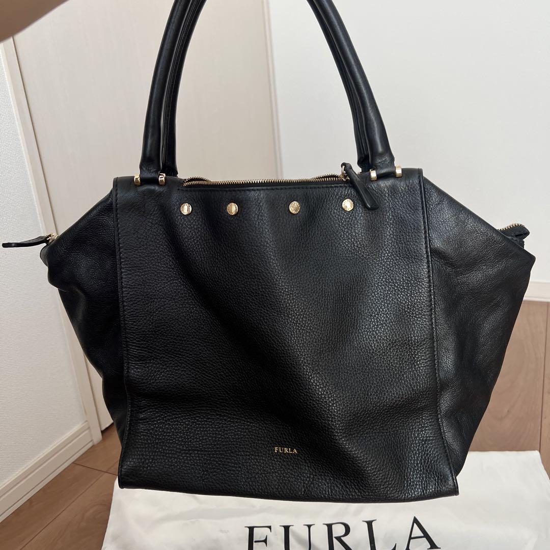 【美品】FURLA ブラックレザー ハンドバッグ