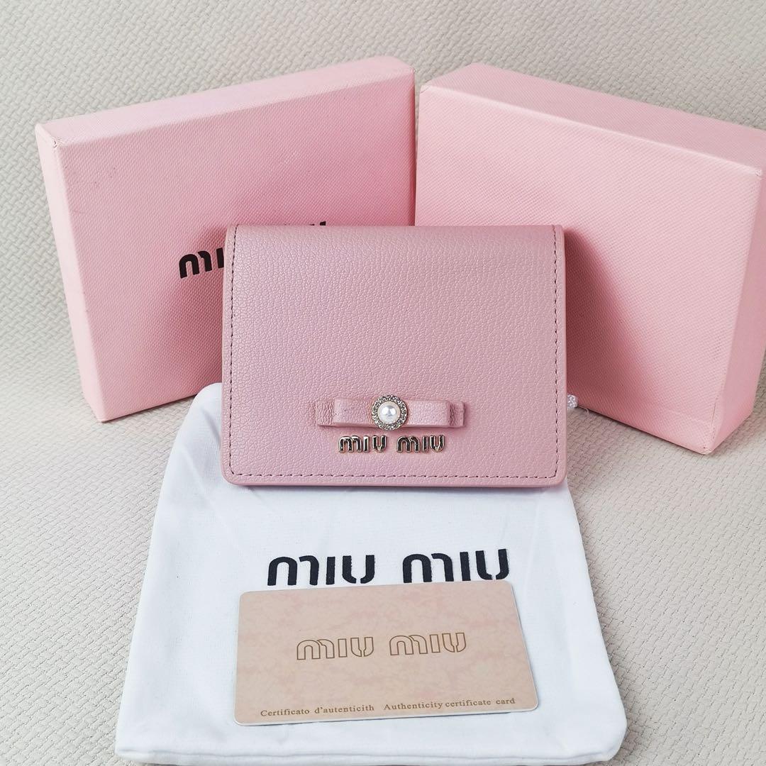 即日発送✨miu miu ピンク 二つ折り財布 ☆即日発送☆極美 MIU MIU 二つ折り財布 ピンク レディース
