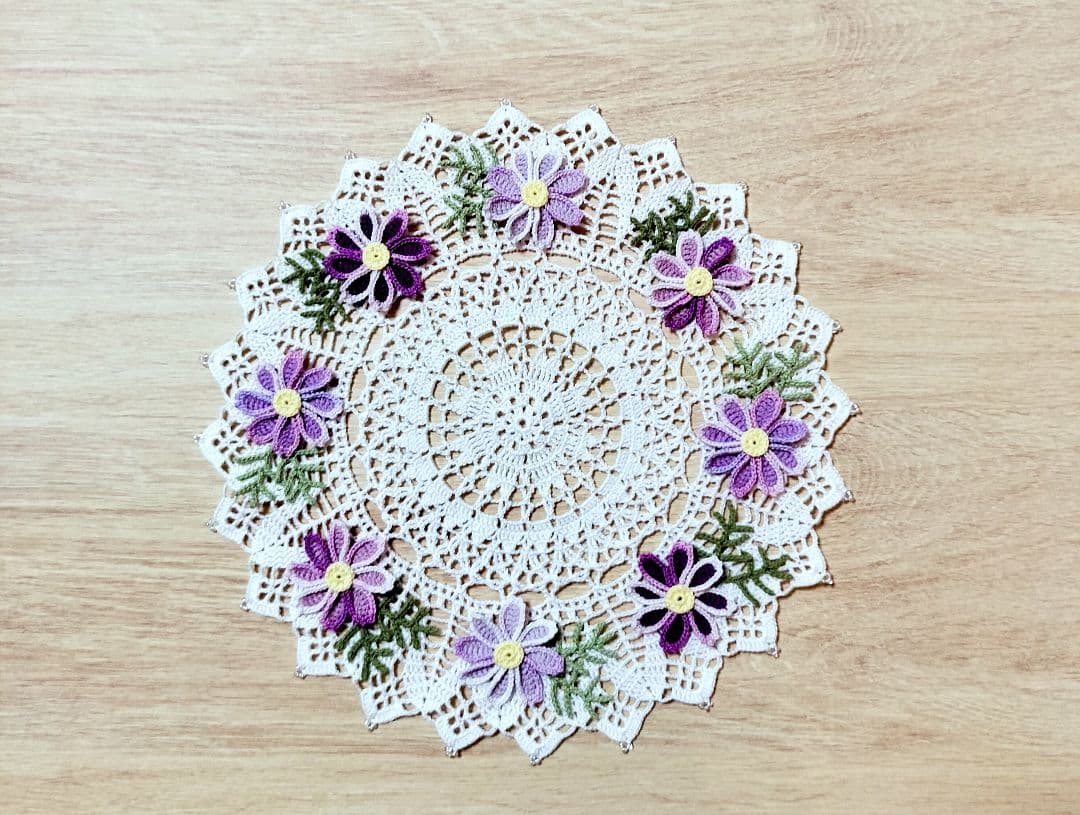 ここ様専用です コスモス(紫)のドイリー レース編み ハンドメイド