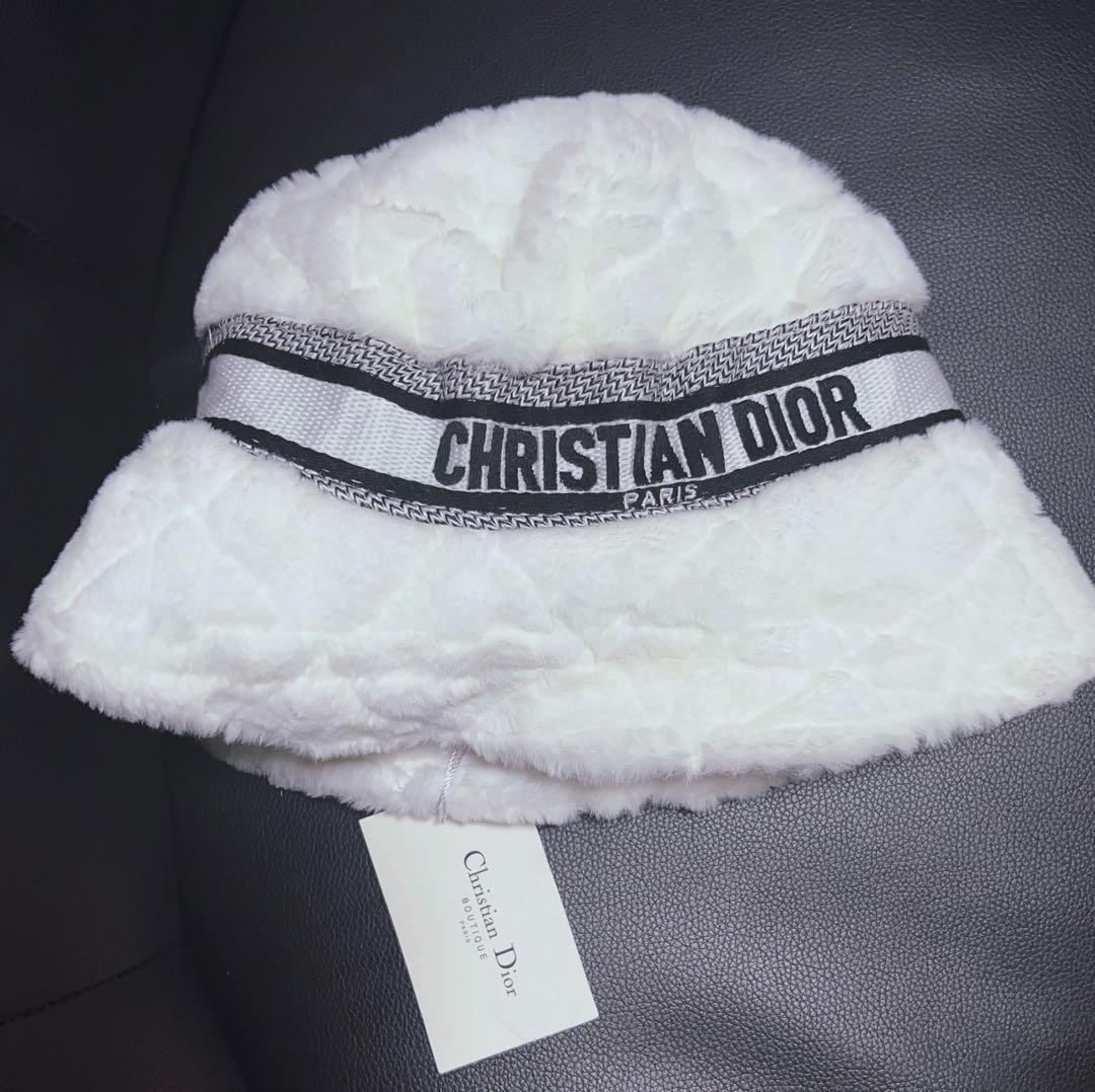Dior　帽子　新品未使用　可愛い　ふわふわ