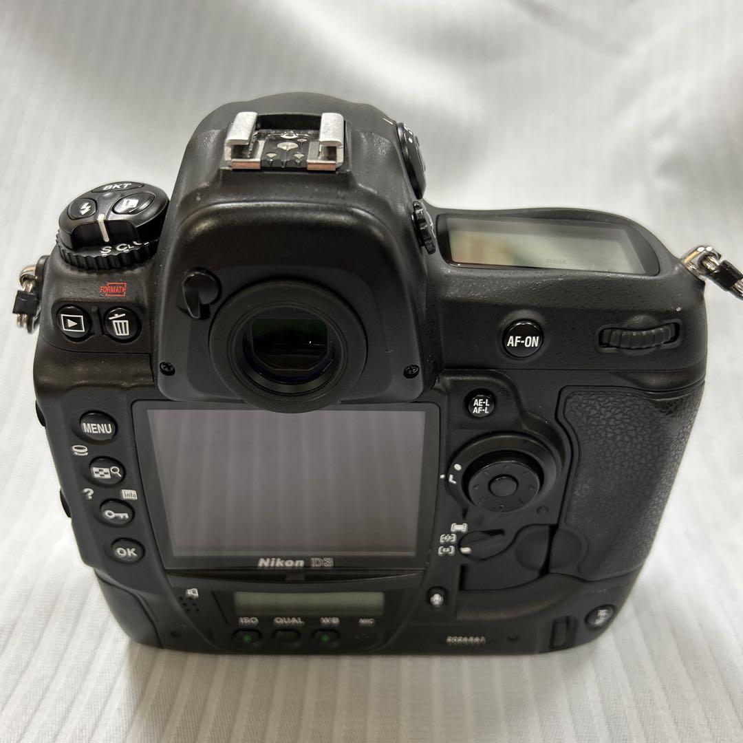 Nikon D3 シャッター数8860 Nikon D3 シャッター数8860