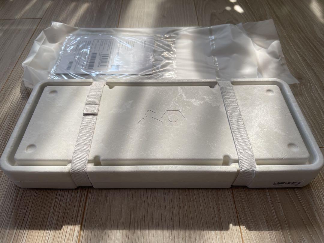 【週末特価・美品】OP-1 field Teenage Engineering teenage-engineering-op-1-field.jpg