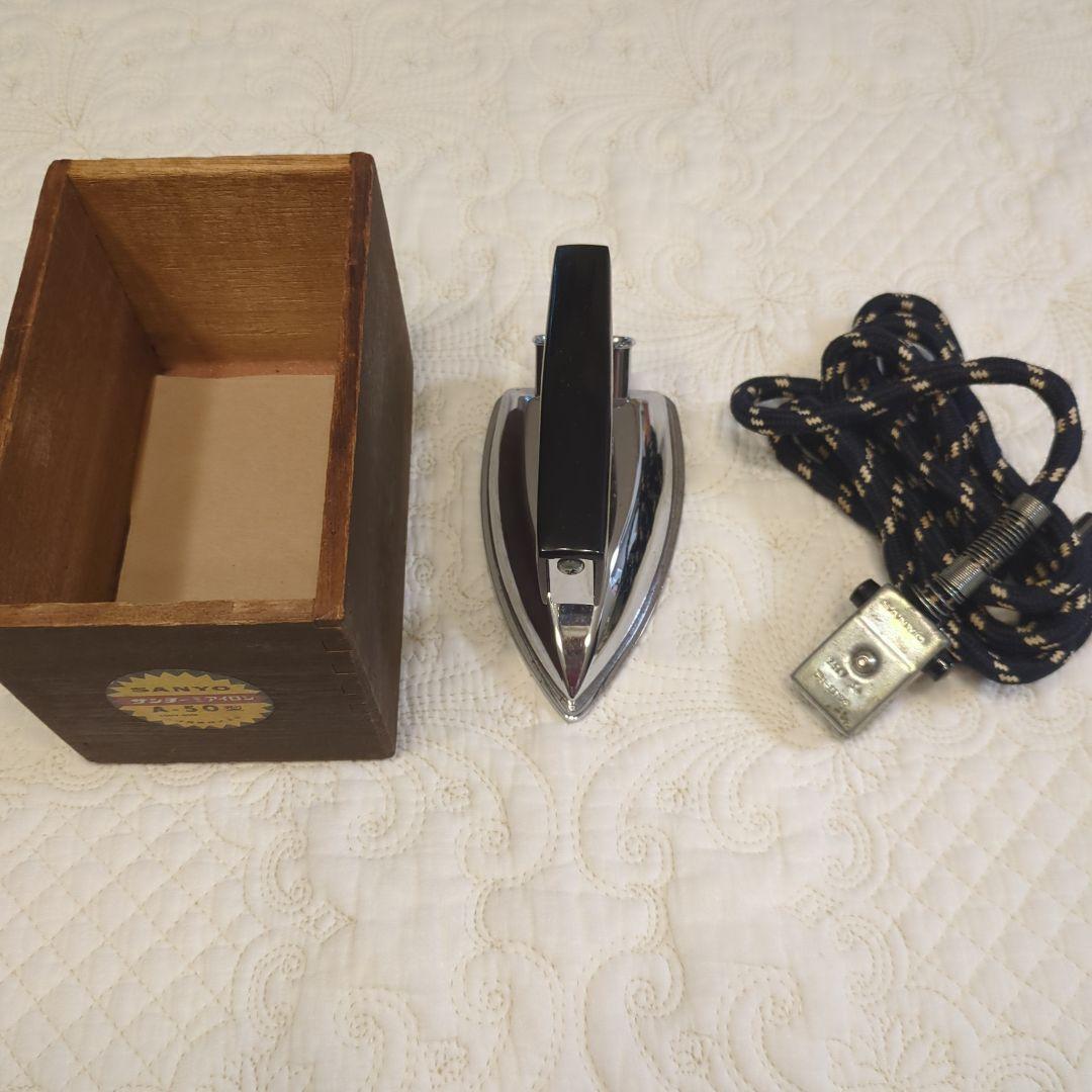 アンティーク　レトロ　ビンテージ　アイロン　M0147 Amazon.com: YALAXON Vintage Sturdy Queen Size Metal Bed