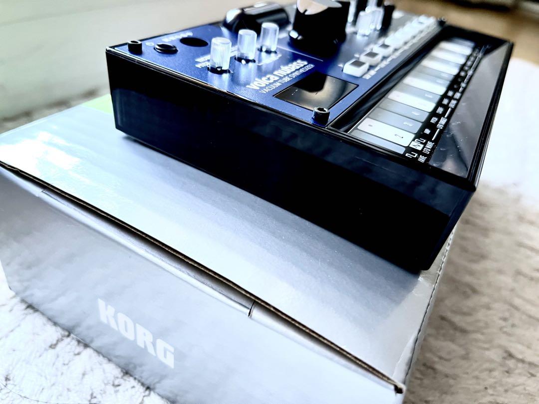 KORG volca nubass アナログシンセサイザー ACIDベース volca nubass - VACUUM TUBE SYNTHESIZER | KORG (Japan)
