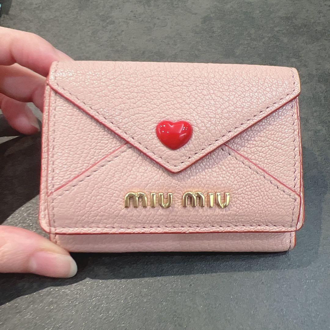 MIU MIU ラブレター 財布 ピンク
