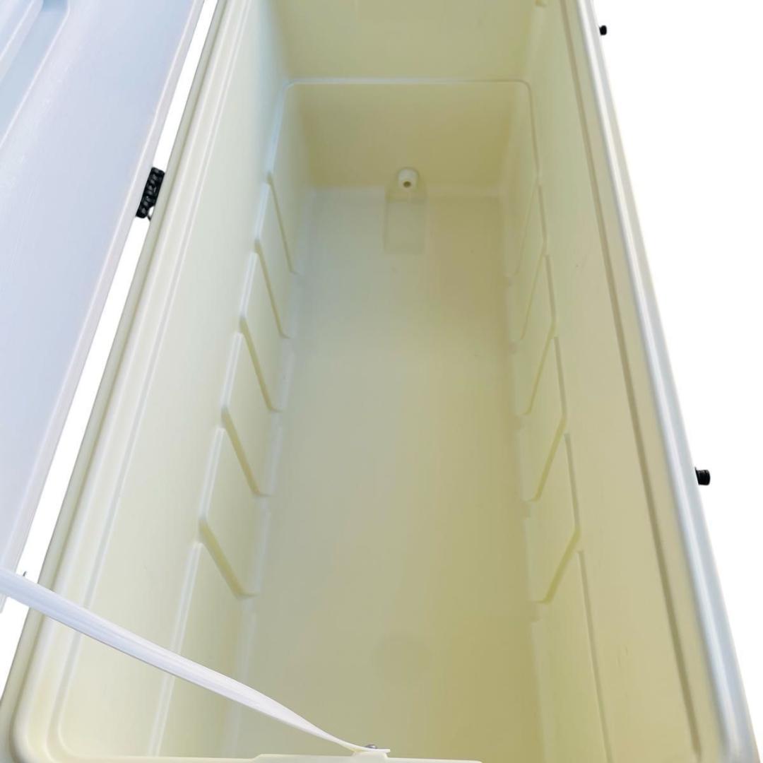 【ガッツリ入る！】超大型 クーラーボックス igloo MAXCOLD 156L