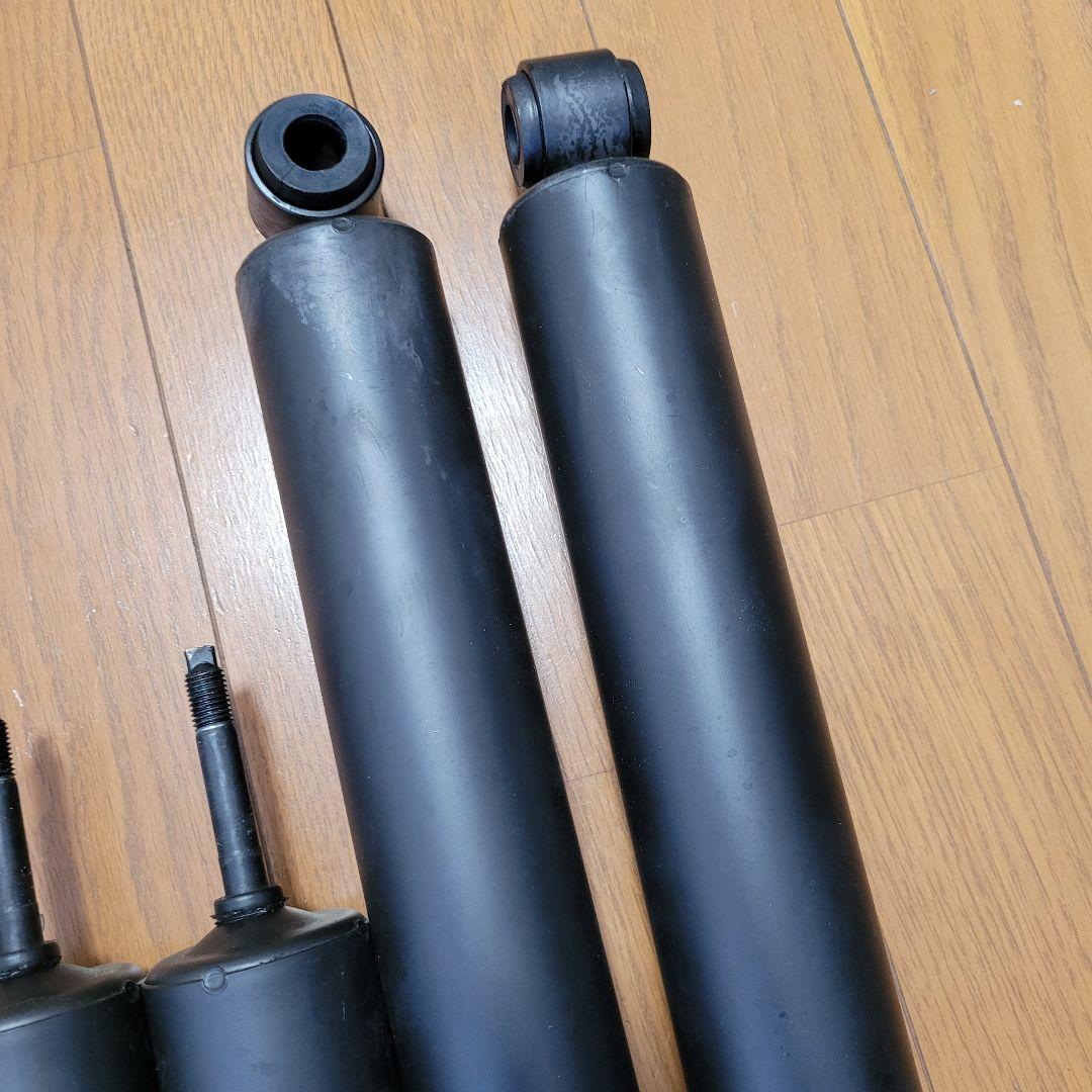 ハイエース　200系　 純正  ショック