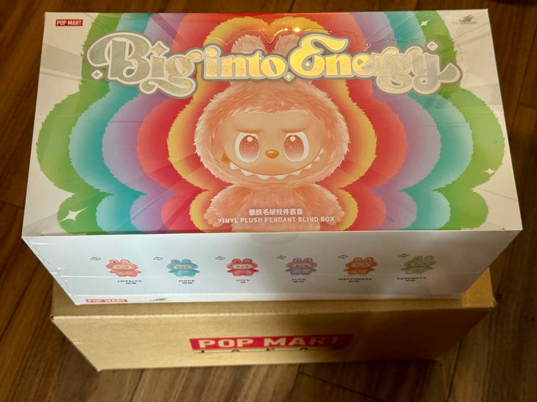 THE MONSTERS Big into Energy ぬいぐるみペンダント