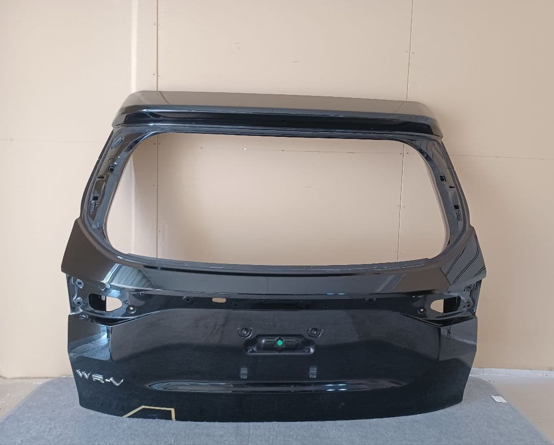 ホンダ WR-V 5BA-DG5 リアゲート 68100-31X-J10ZZ