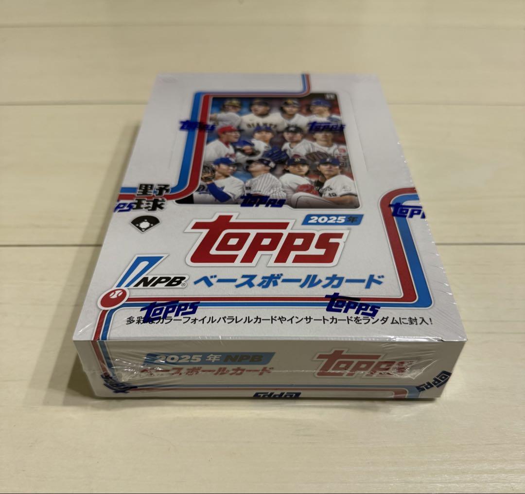 EPOCH - topps NPB ベースボールカード 1ボックス 未開封 シュリンク付き Topps NPB ベースボールカード 1ボックス(24パック入り): 書籍