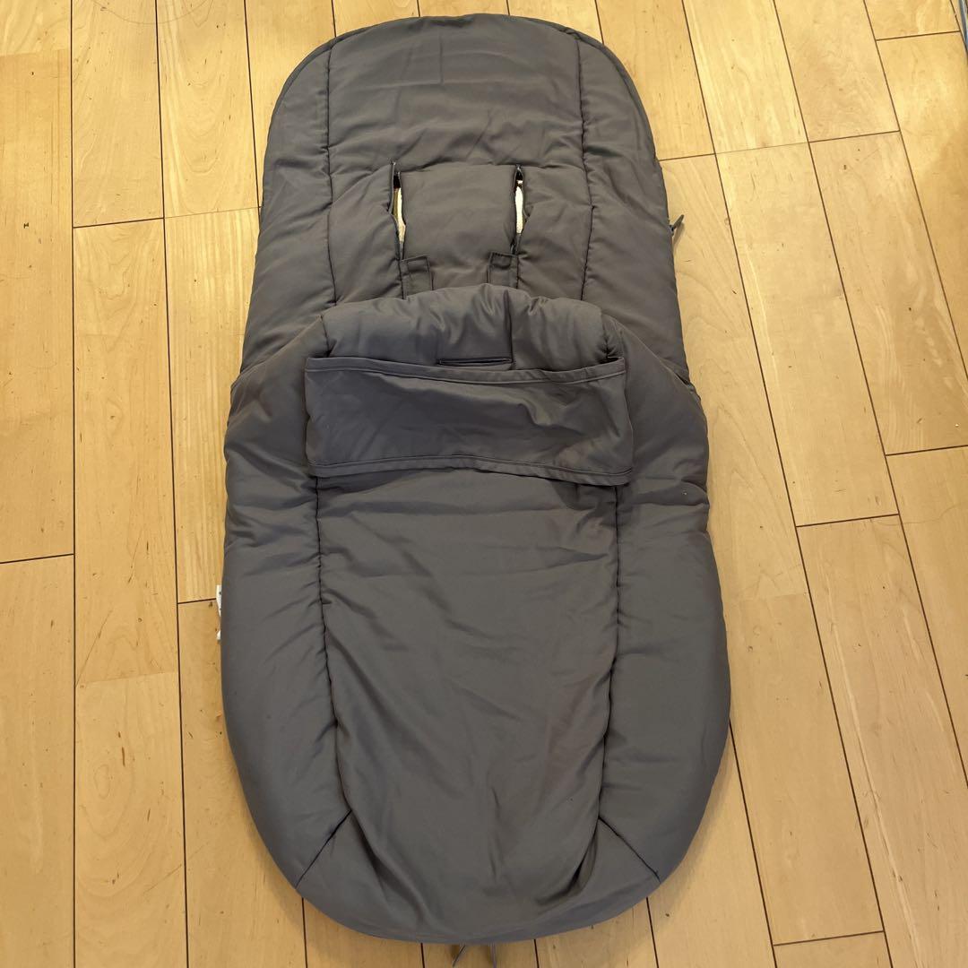バガブー　フットマフ　正規品　美品です。