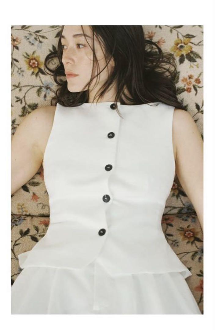 ZARA ペプラムベスト リネン100% ZW COLLECTION ペプラムベスト リネン100% ZW COLLECTION - ホワイト | ZARA