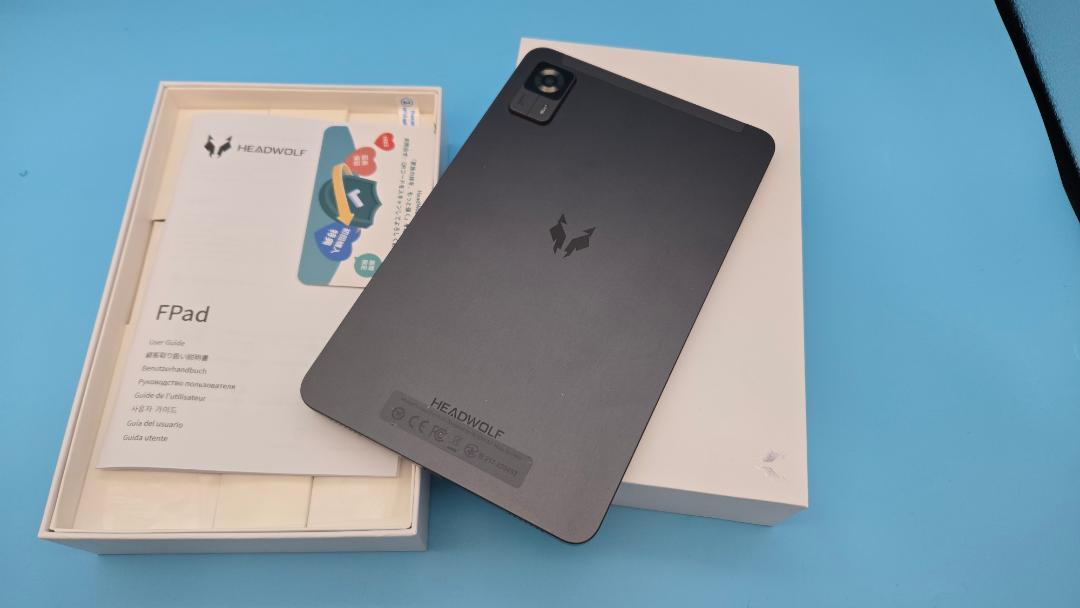 美品●「HEADWOLF FPad5」8.4インチ/Helio G99/LTE