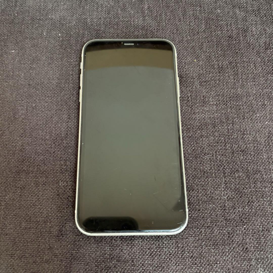 Apple iPhone11 ホワイト