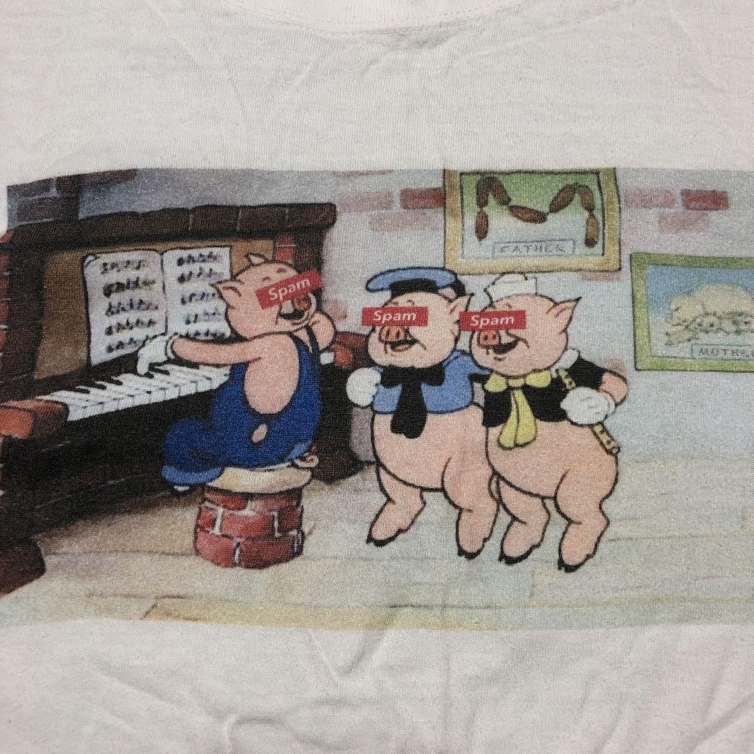 シュプリームのようなtシャツ