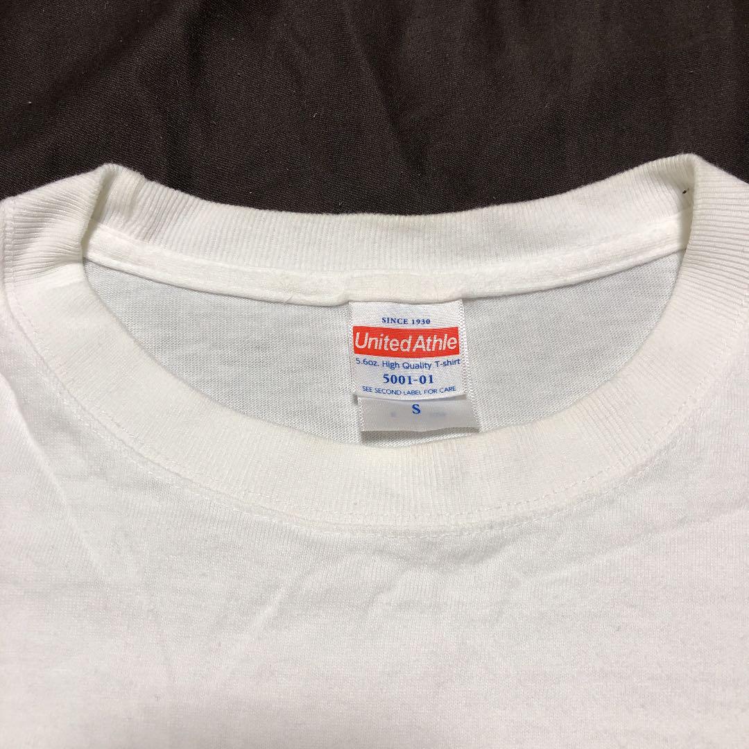 シュプリームのようなtシャツ
