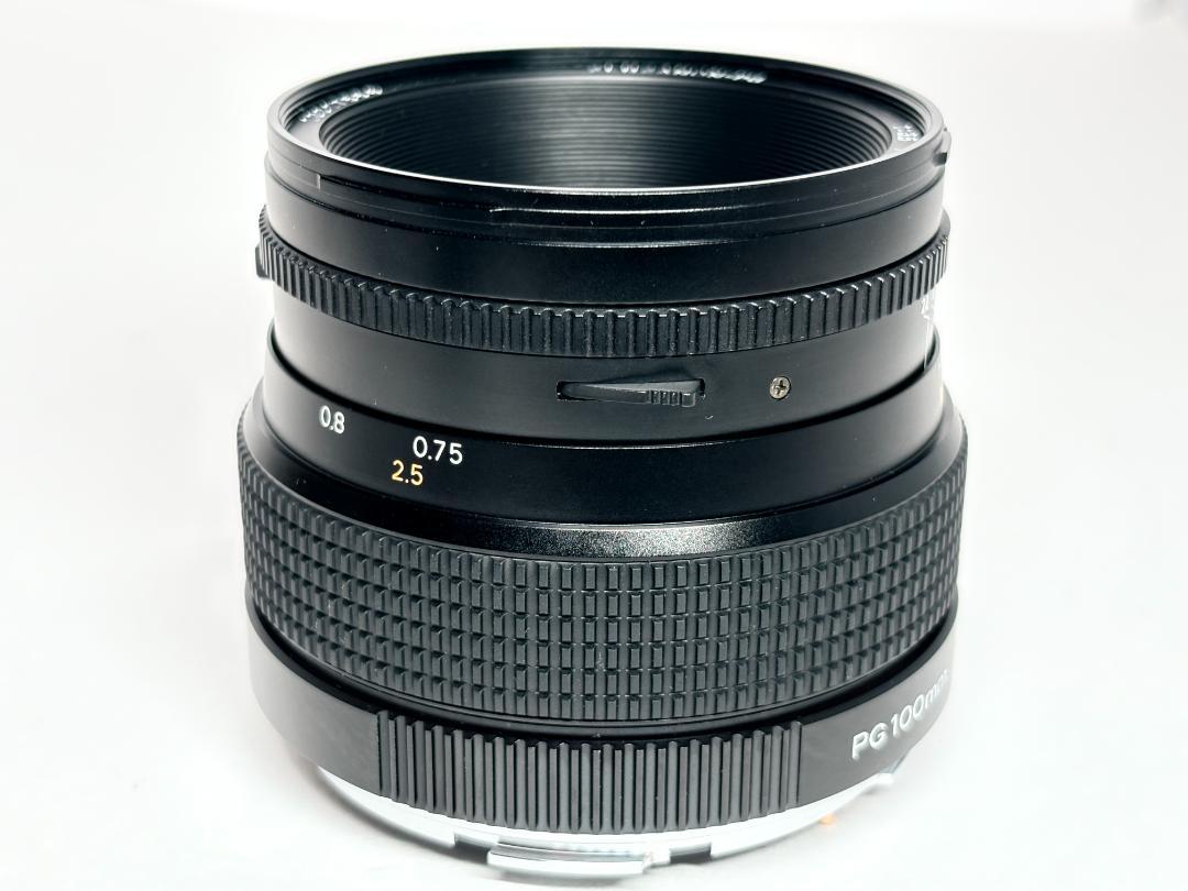 ZENZA BRONICA