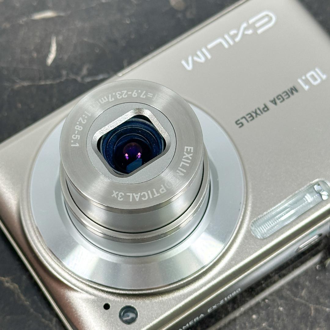 CASIO EXILIM EX-Z1080 ゴールド②