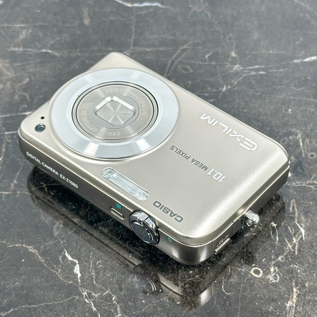 CASIO EXILIM EX-Z1080 ゴールド②