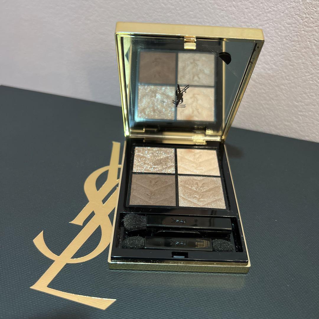 YSL イヴ・サンローラン　クチュールミニクラッチ　アイシャドウ　100