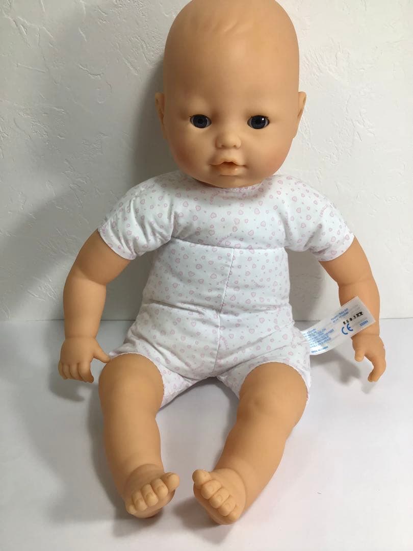 Doll目立った傷や汚れなし