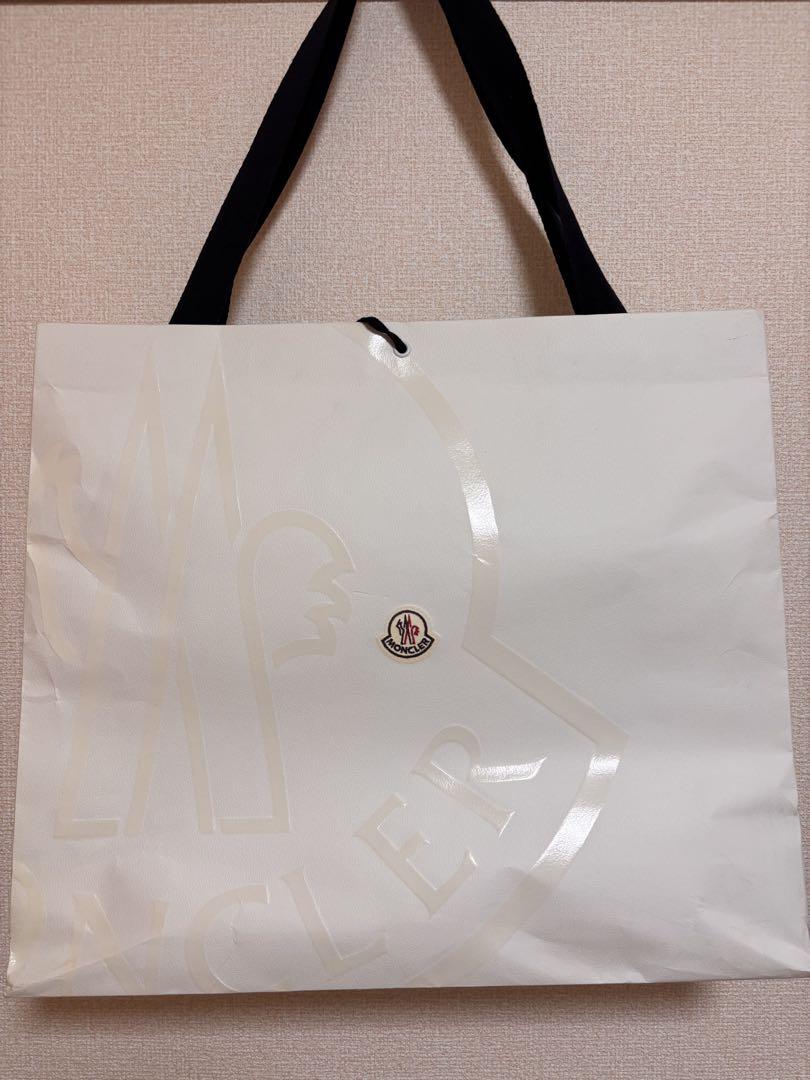 美品MONCLERモンクレール　CLUNYクルーニー　サイズ4ダウンジャケット