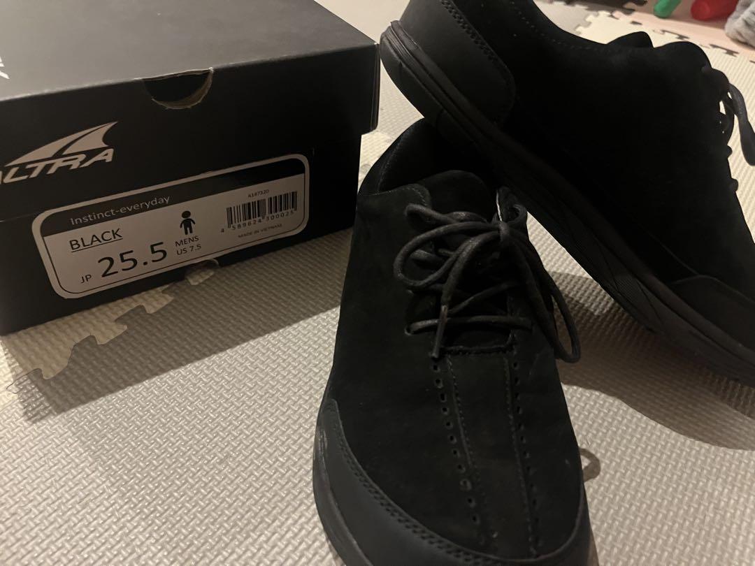 ALTRA ブラック カジュアルシューズ 25.5cm - メルカリ