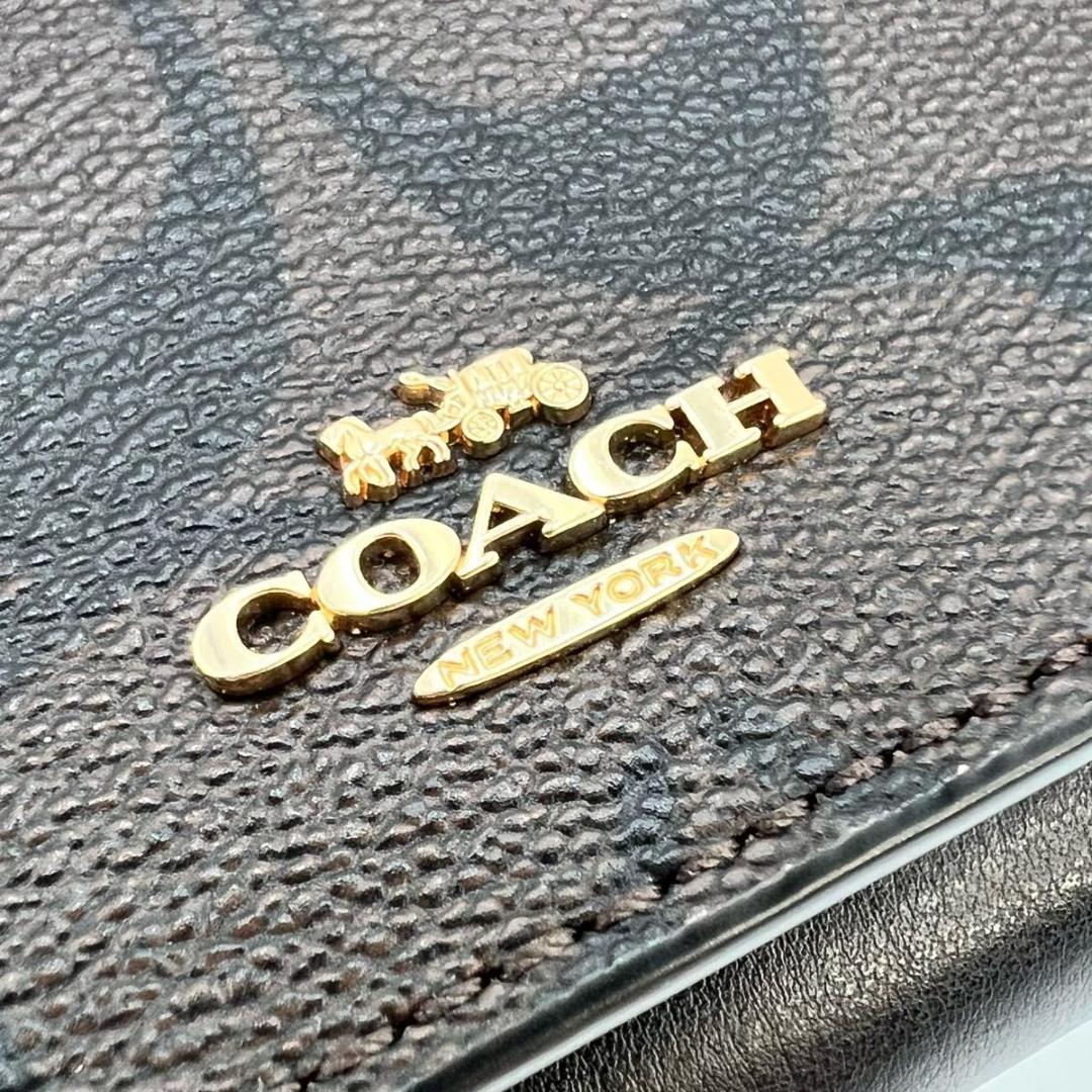 極美品 COACH 三つ折り財布 シグネチャー 茶