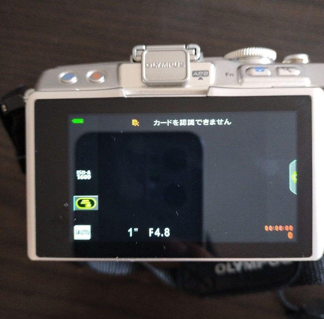 OLYMPUS PEN Lite E-PL6 レンズ付き　ジャンク品