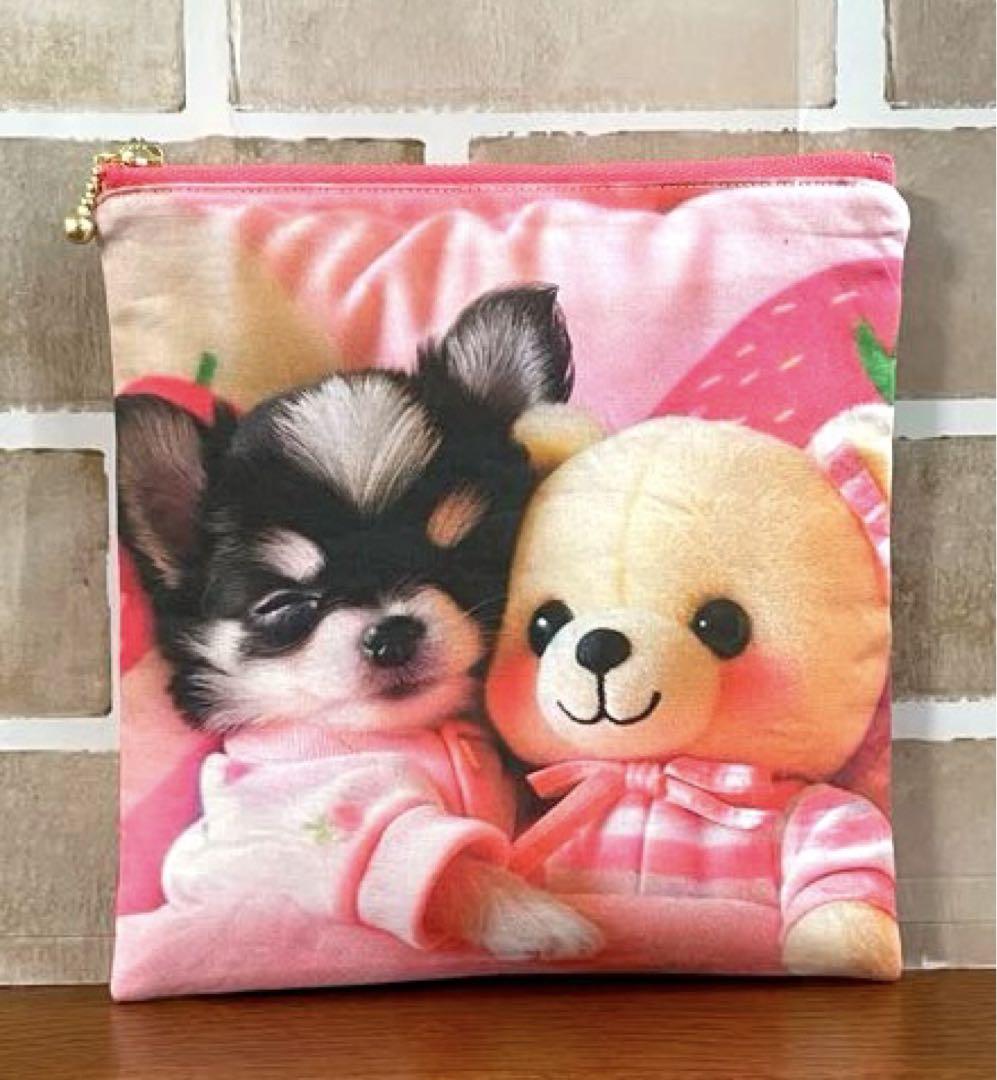 ハンドメイド　フラットポーチ　おねんねチワワちゃん①