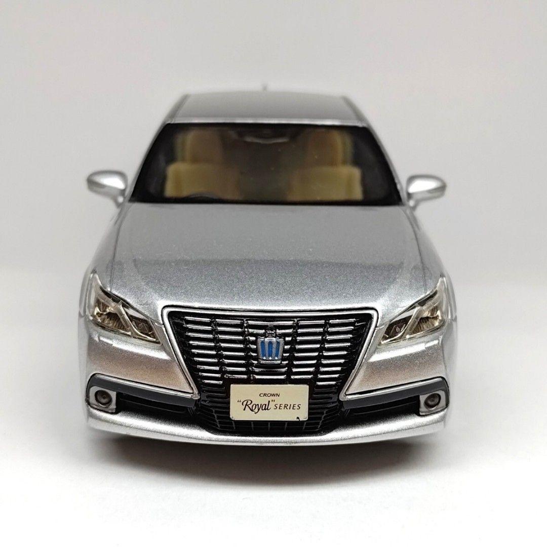 トヨタ クラウン ロイヤルサルーン カラーサンプル シルバーメタリック 非売品
