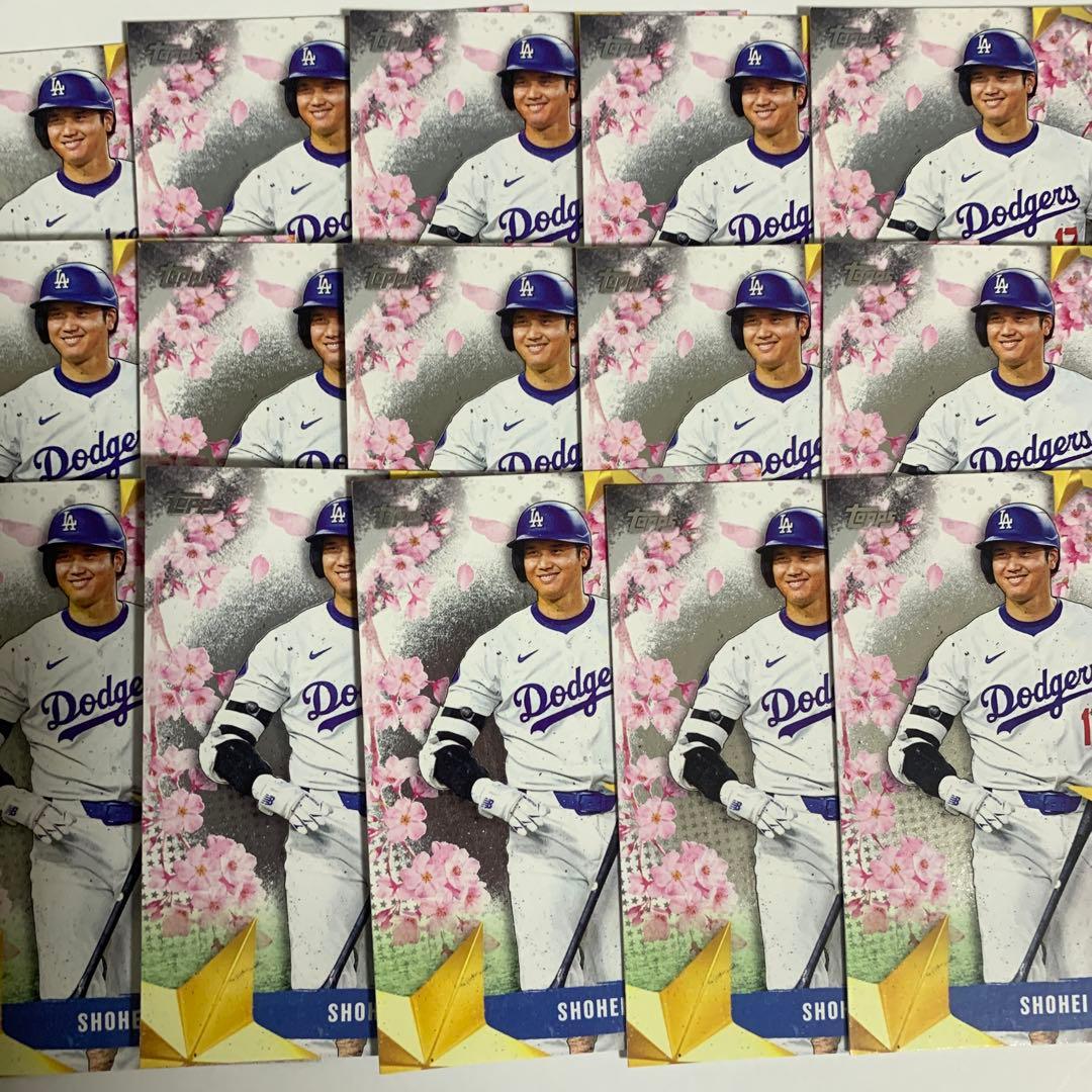 topps 大谷翔平 ドジャース 桜 15枚目立った傷や汚れなし UP786_INFO