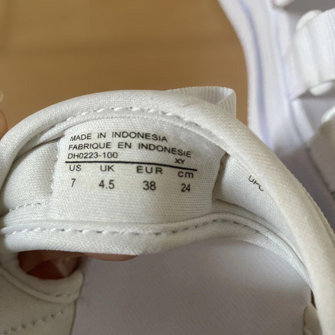 Nike スポーツサンダル ホワイト 24cm - メルカリ