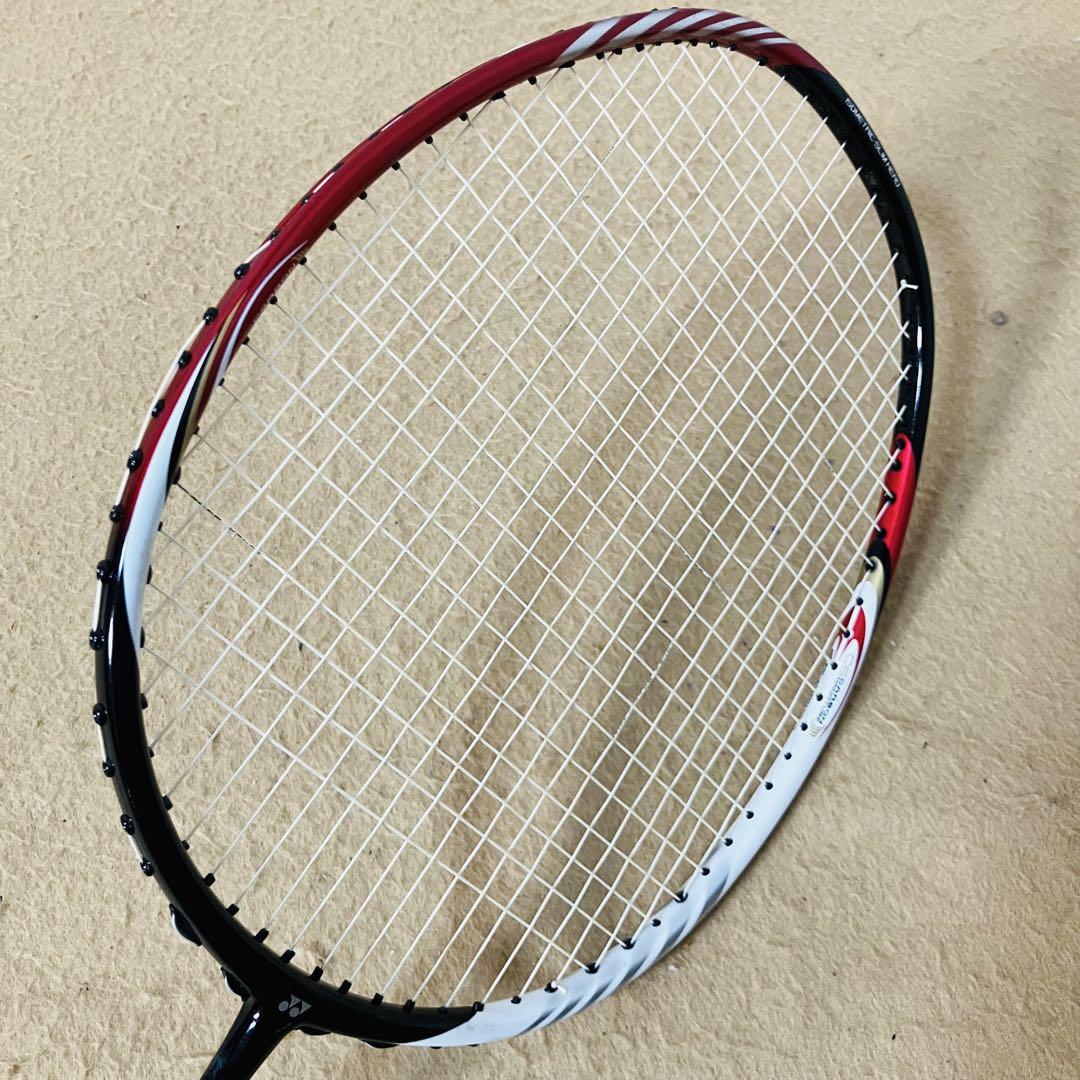 美品 YONEX アークセイバー i-SLASH 3UG5 バドミントンラケット