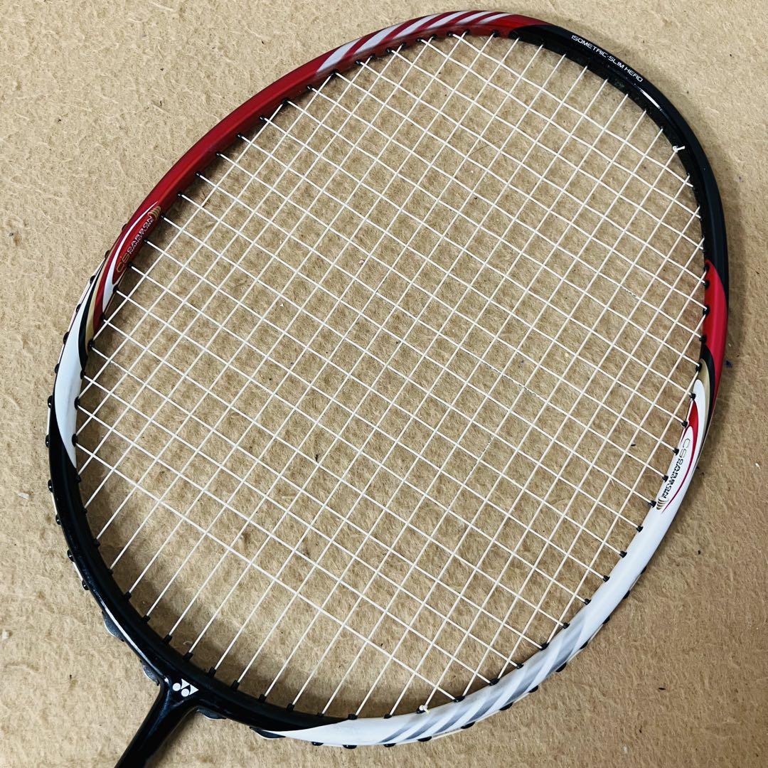 美品 YONEX アークセイバー i-SLASH 3UG5 バドミントンラケット