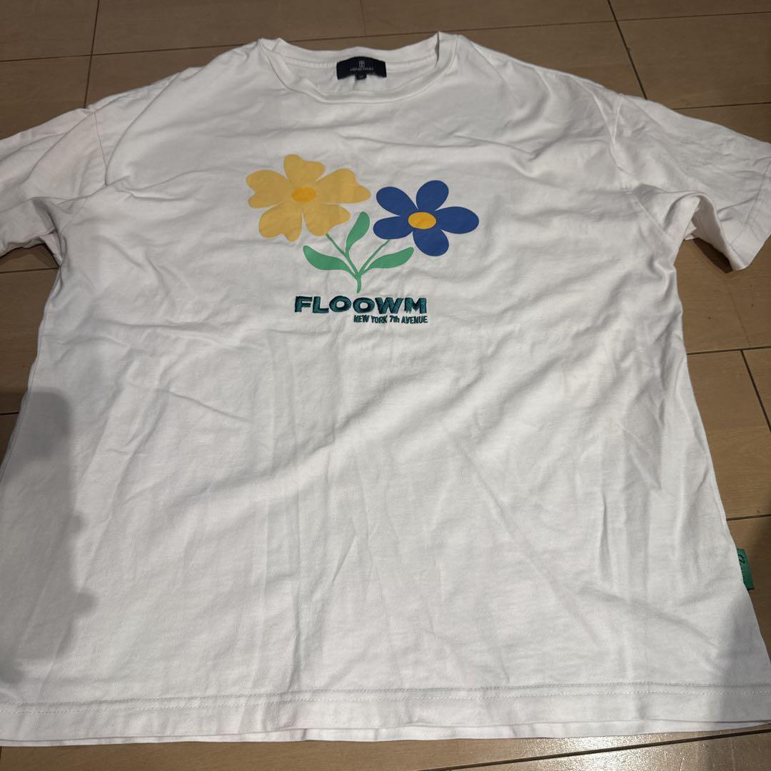 ユニセックスFLOOWM 花プリント Tシャツ Mサイズ - メルカリ
