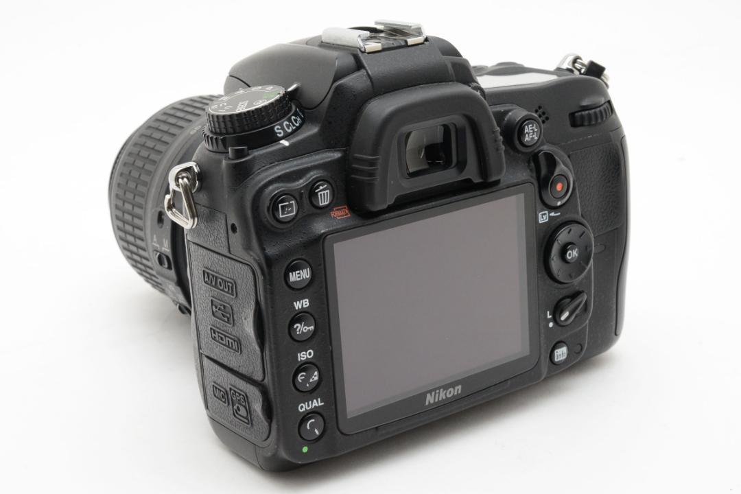 大人気】 Nikon ニコン D7000 レンズキット デジタル一眼カメラ