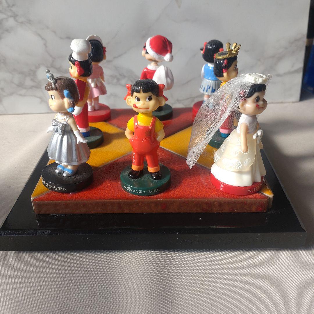 ペコちゃんのフィギュア 11体セット