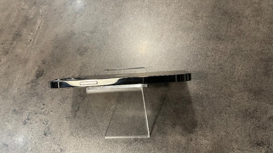 バッテリー最大容量100%✨iPhone12pro✨128GB✨SIMフリー✨