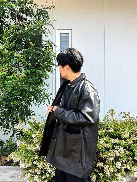 ジャケット・アウター CCU TYLER HALF COAT COW SKIN  (Black)