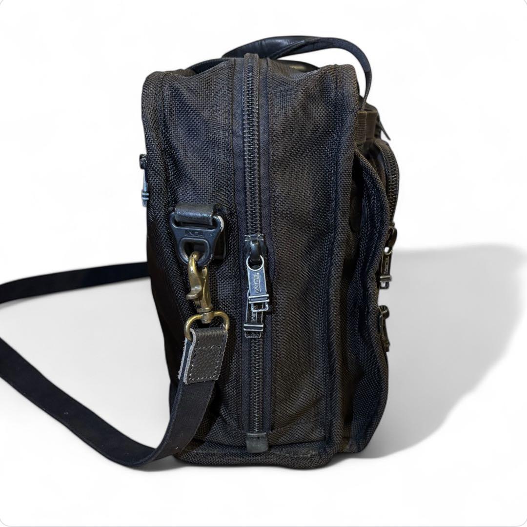 【良品】TUMI トゥミ ビジネスバッグ 黒 2WAY 大容量 A4収納可 美品✨TUMI トゥミ ブリーフケース ビジネスバッグ 2way A4 黒